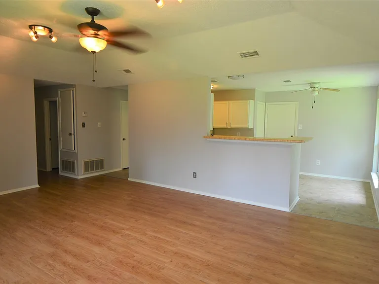 24006 Merry Oaks Dr — Photo 5