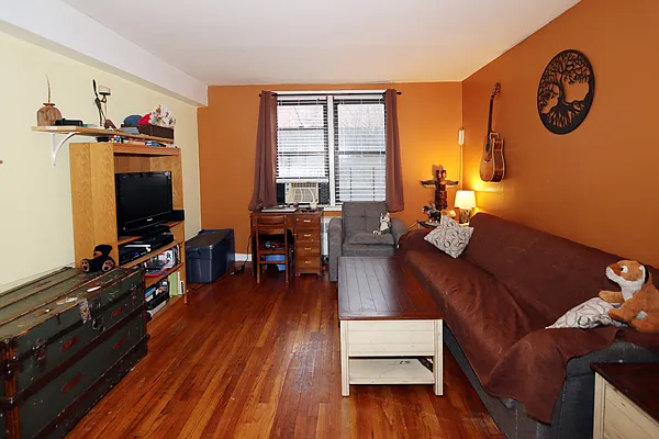 Sold by Berkshire Hathaway HomeServices Laffey International Realty | media 8