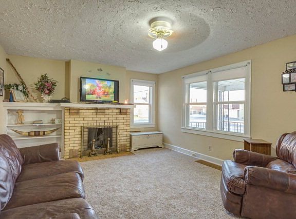 4th image of 353 Booth Ave
