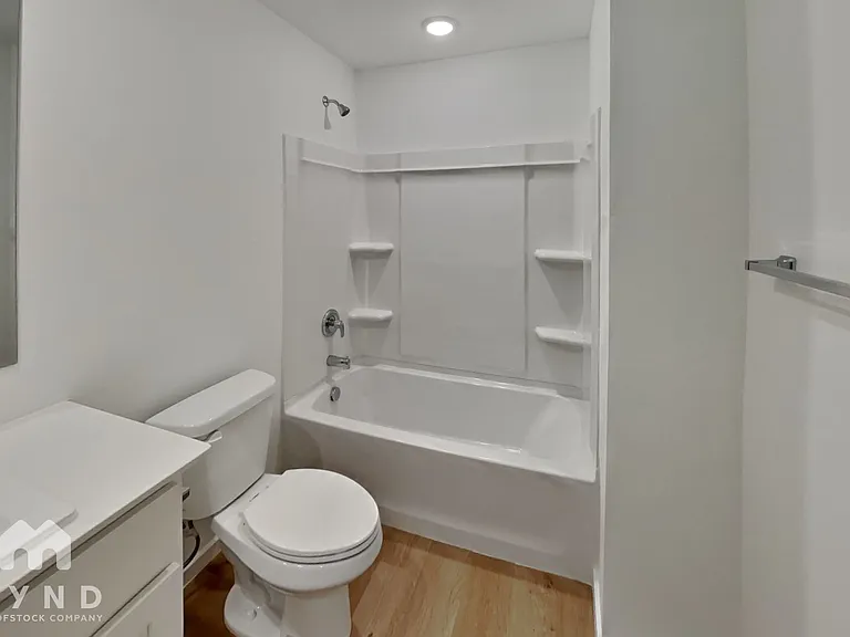 9624 NW 123rd St — Photo 13