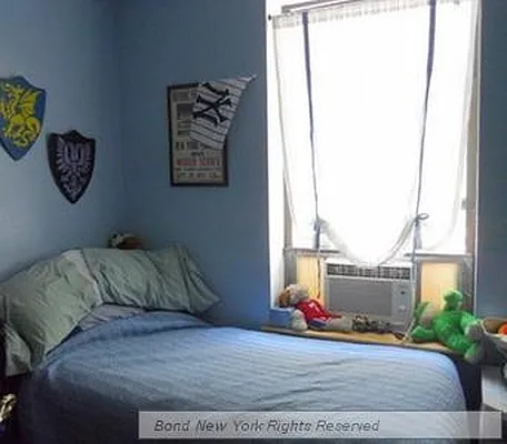 Sold by Bond New York | media 9