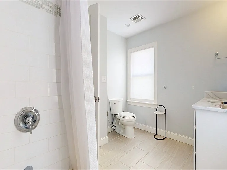 15 John St #15 — Photo 18