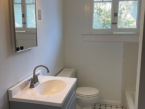 2nd image of 1274 Perkins Rd