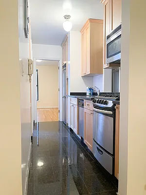 Rented by Urban Real Estate Inc | media 17