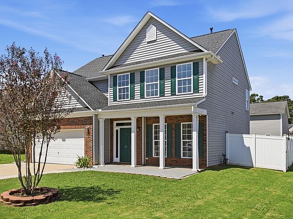 3rd image of 21 Nut Leaf Ln