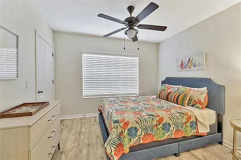 100 Palm Harbor Pkwy — Photo 18