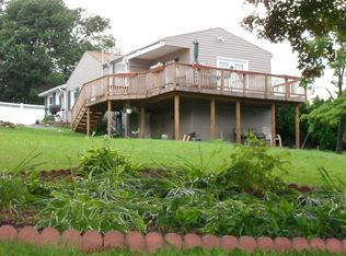 146 S Elm St, Yoe, PA 17313