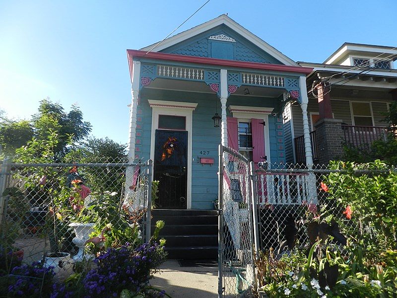 1st image of 427 S Gayoso St