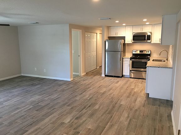 5th image of 4113 W La Salle St