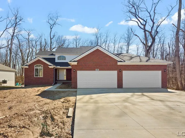 1082 Preservation Dr, Tecumseh, MI 49286