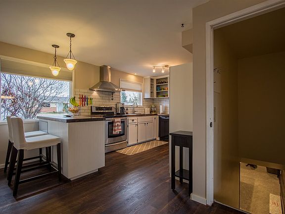 5th image of 5517 N Drumheller St