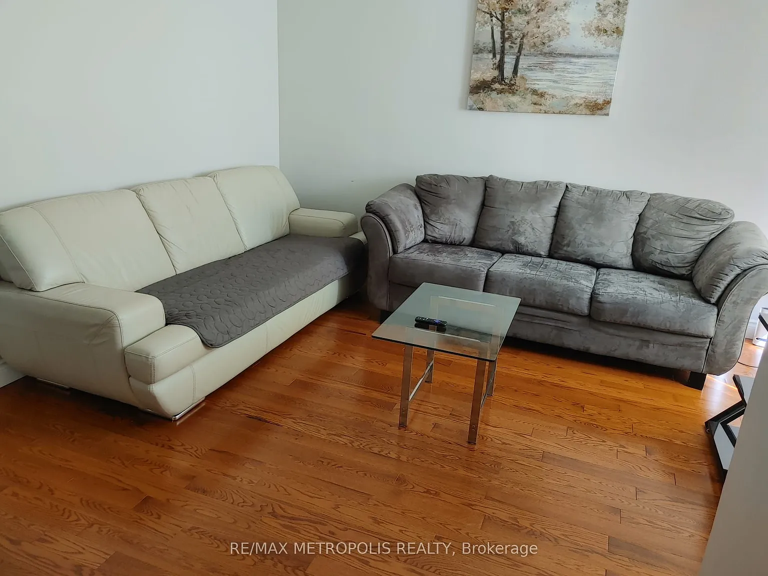 3 bed, $3,000 — Photo 2