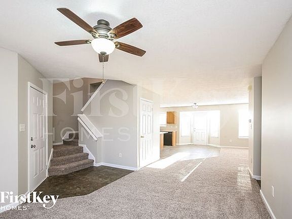 5th image of 6638 Crestwell Ln