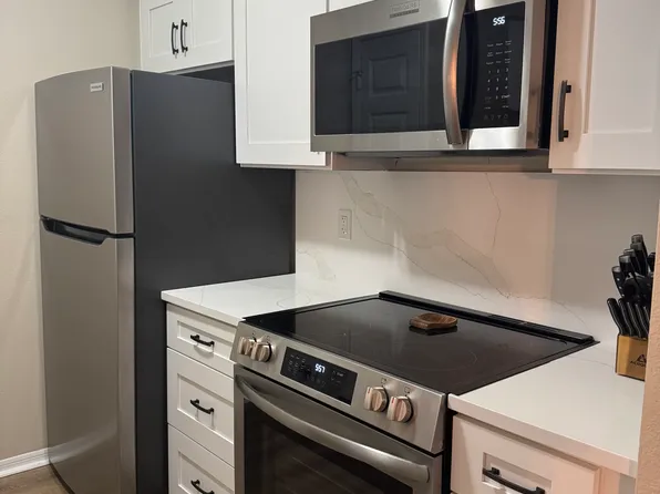 1000 W Horatio St APT 101, Tampa, FL 33606
