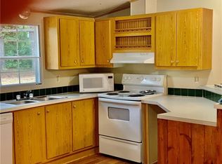 202 Apple Ln, Fairmount, GA 30139