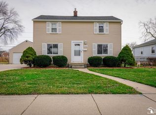 14405 Longtin St, Southgate, MI 48195