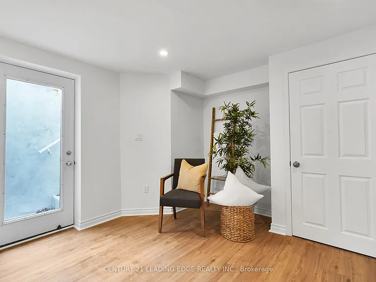 13 Quaintance Ave #2 — Photo 7