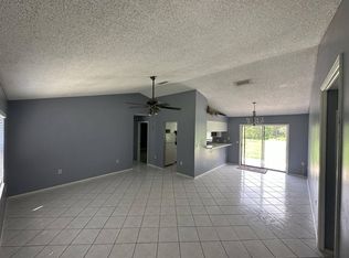 2820 N Lockwood Meadows Blvd, Sarasota, FL 34234