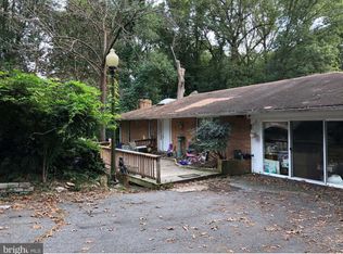 6563 Braddock Rd, Alexandria, VA 22312