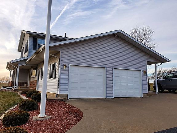 Attached heated 24x21 garage