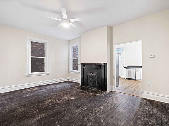 5th image of 121 Hawkins Ave