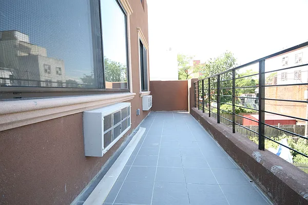Rented by Makover Group Inc | media 8