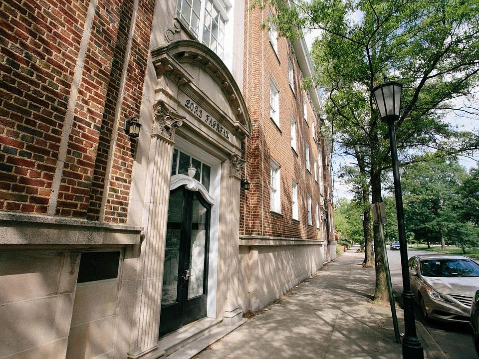 Lord Fairfax Exterior