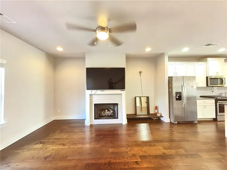 3797 Oxford Cir — Photo 16