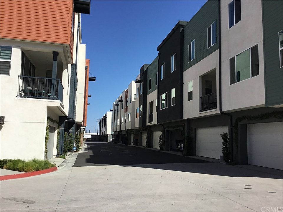 1st image of 401-9916 Artesia Blvd