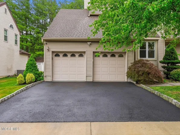 29 Enclosure Drive, Morganville, NJ 07751