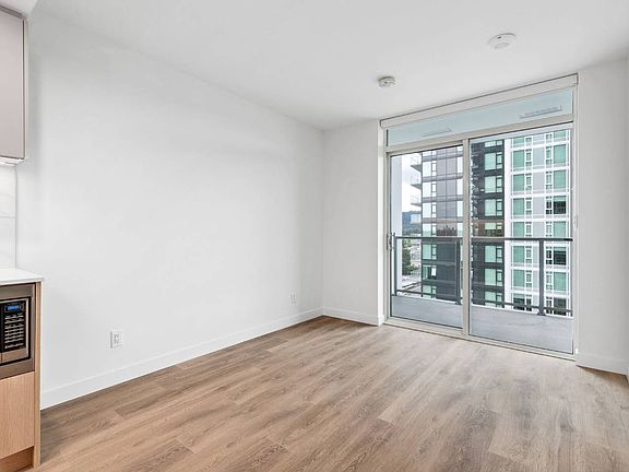 4th image of 308 Alderson Ave #1806