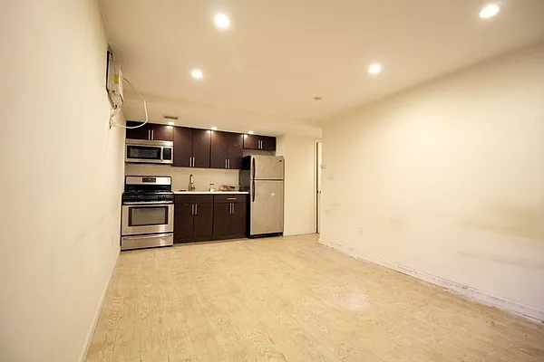 Rented by Elite NY Holdings | media 25