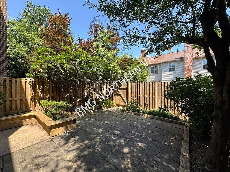 9606 Scotch Haven Dr — Photo 31