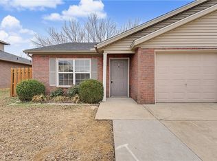 3501 SW Victoria Pl, Bentonville, AR 72712