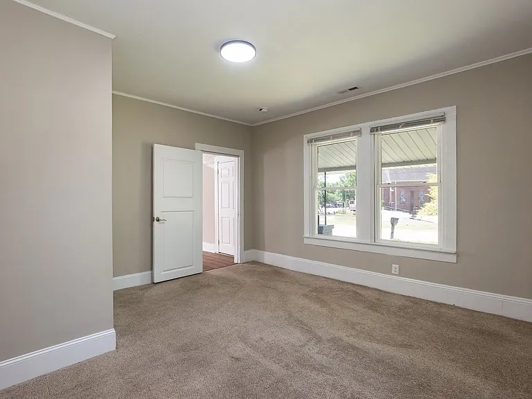 229 Lowry St — Photo 21