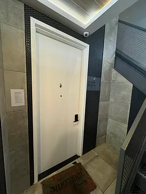 Rented by Delmark Realty LLC | media 49