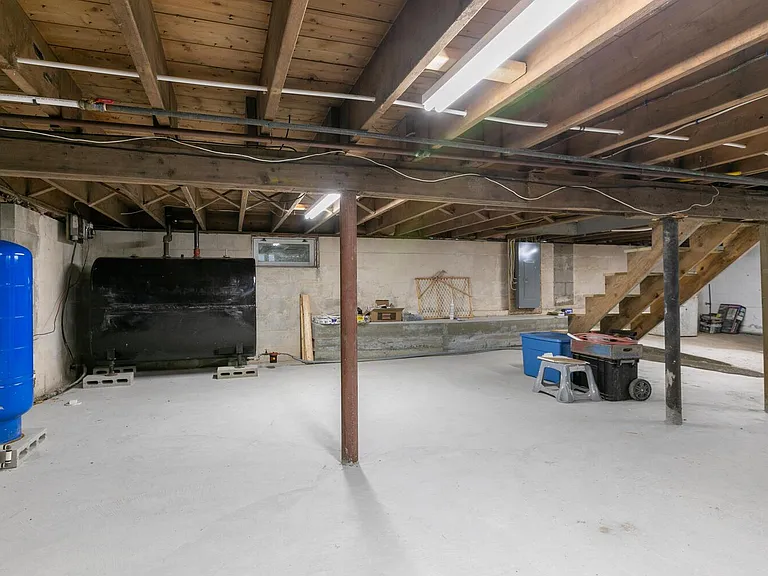 32 Maple Ave — Photo 38