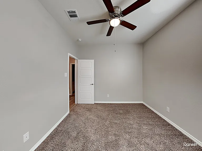 2337 Larimar Dr — Photo 9