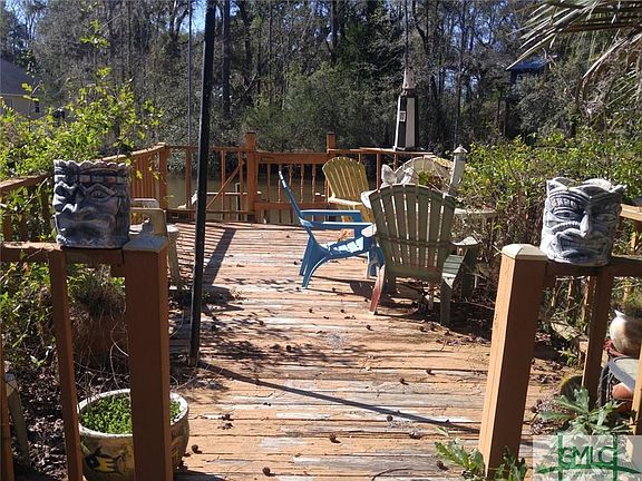 5th image of 275 Tideland Dr