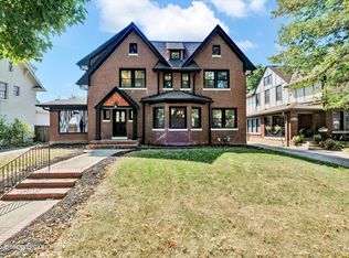 2436 Broadmeade Rd, Seneca Gardens, KY 40205