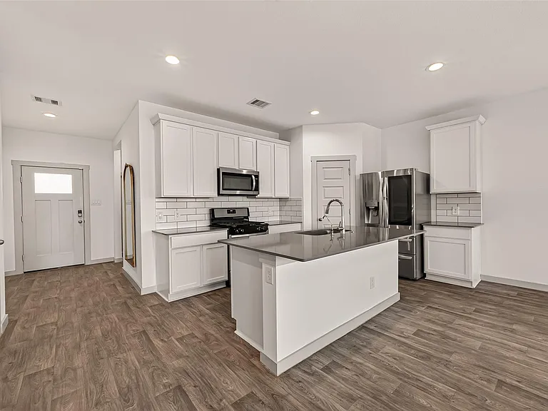 6903 Green Embers Ln — Photo 20