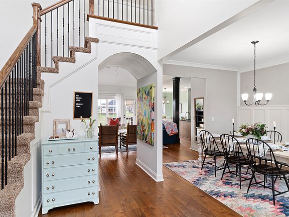 4th image of 104 Bainbridge Dr