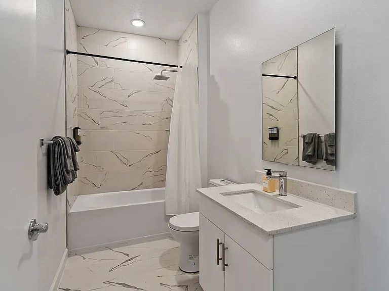 633 Trikomo Dr — Photo 29