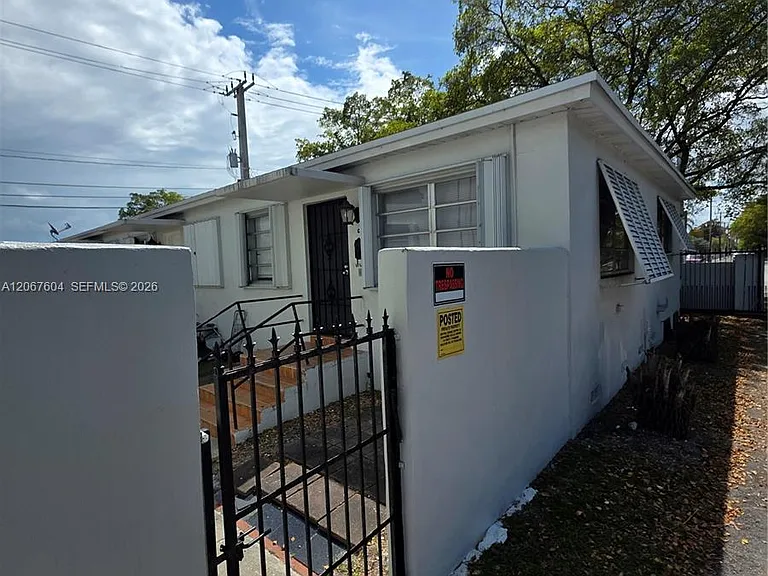 85 Esplanade Dr #C — Photo 3
