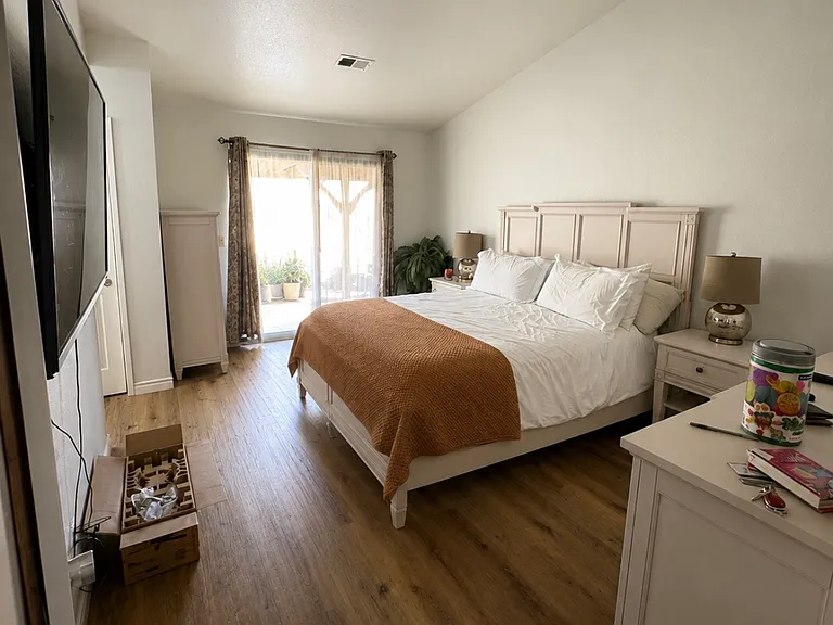 355 Longhollow Way — Photo 19