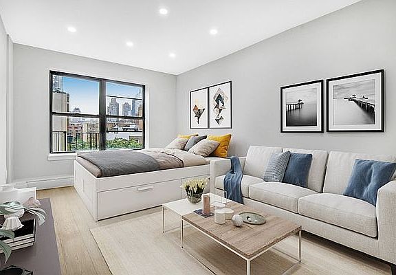 2nd image of 313 E 61st St #5C