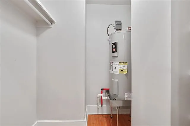 1005 Decatur St #1 — Photo 9
