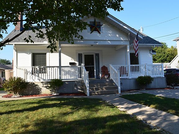 2nd image of 724 W 5th St