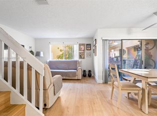 Paseo Real Condo, Miami, FL 33183