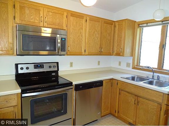 4th image of 650 Evergreen Dr